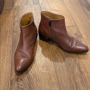 Women’s Coach Brown Leather almond toe Ankle Booties size 8.5